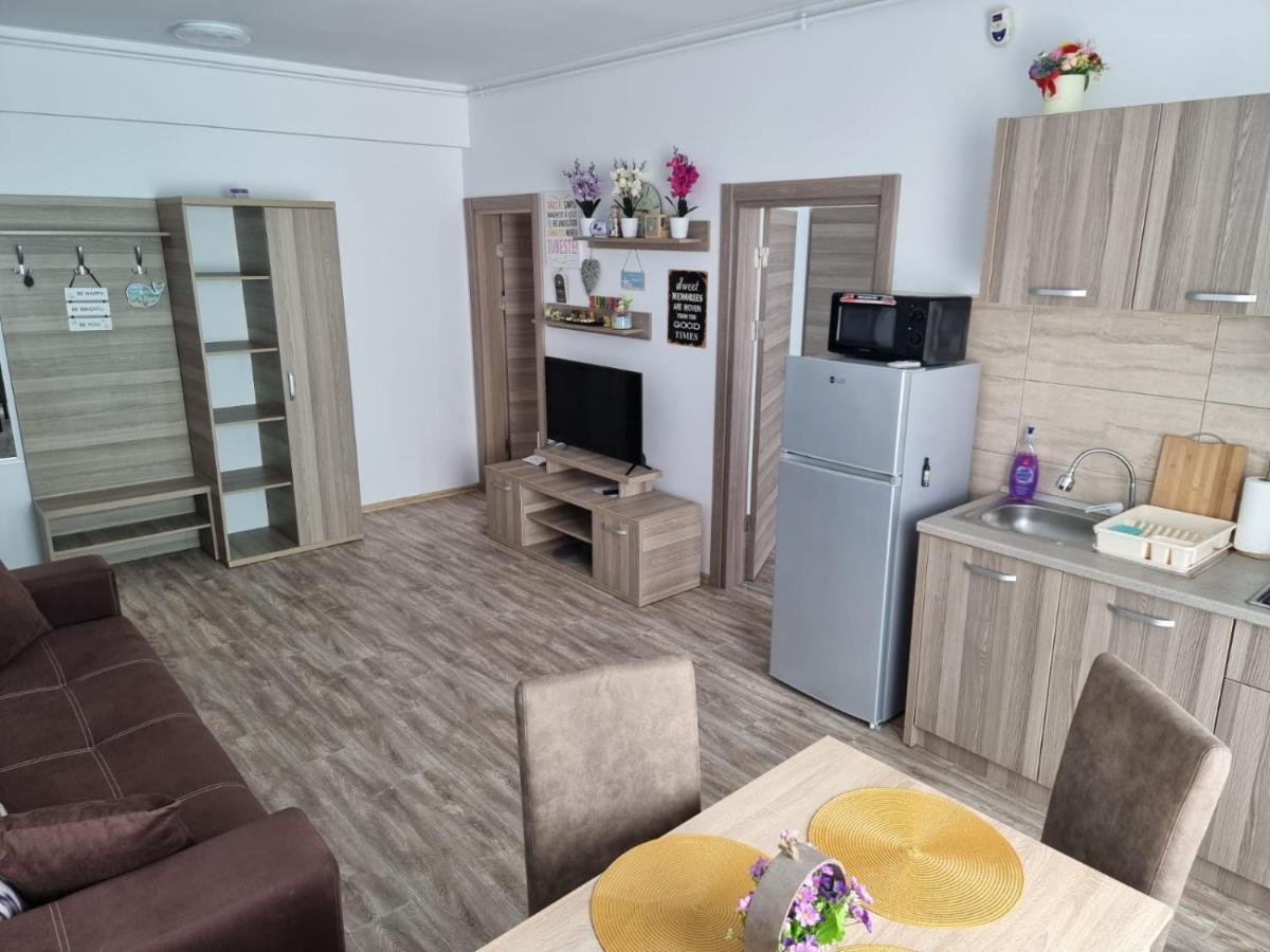 Summerland Apartment M&A Mamaia Εξωτερικό φωτογραφία